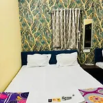 Rr Guest House